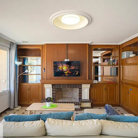 Front Line Jakarta 1 Sea View Apartamento *